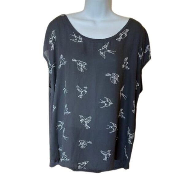 Black Scoop Neck Blouse with White Bird Print Size 2X - Picture 1 of 2
